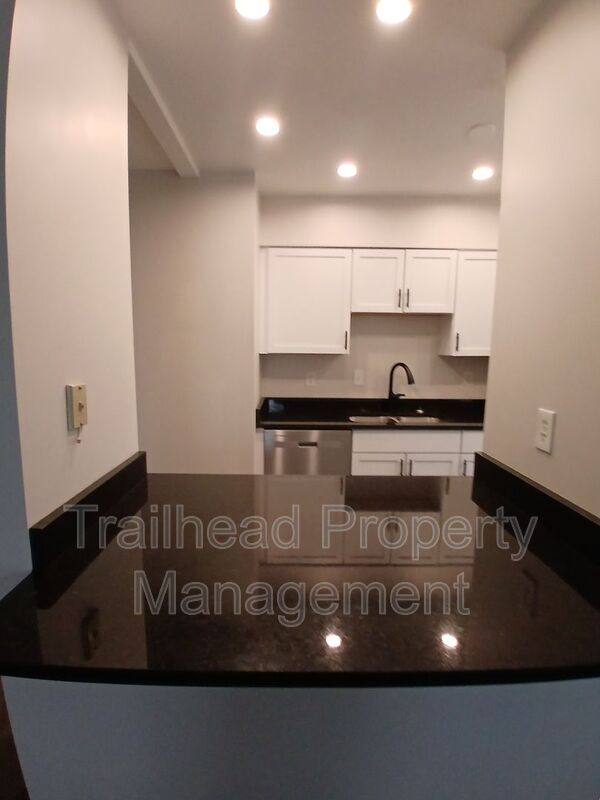 Apartment for rent at 2727 Campbell #1SW, Kansas City, MO 64109