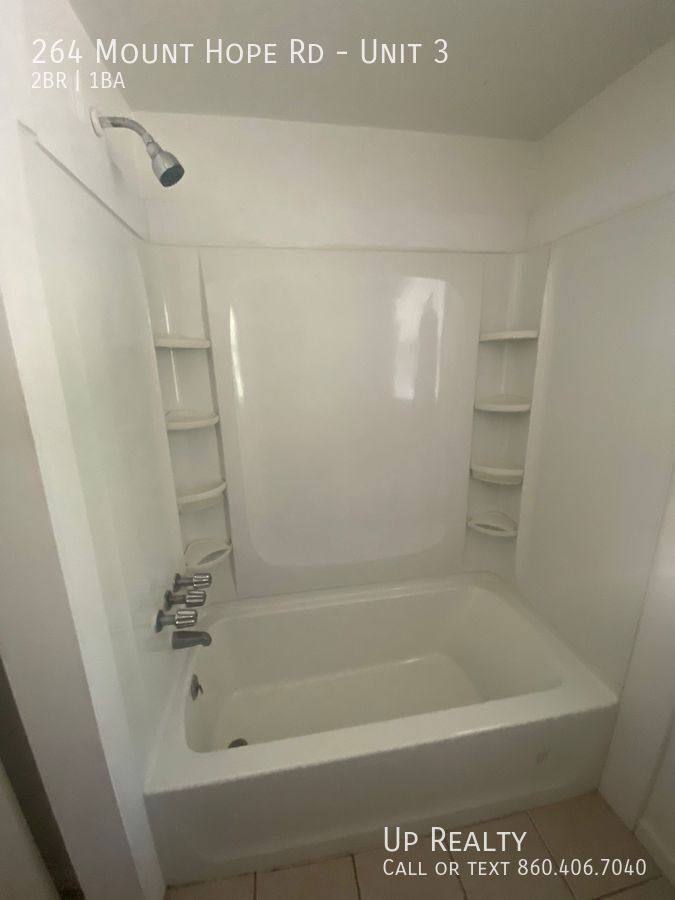 Apartment for rent at 264 Mount Hope Rd, Mansfield Center, CT 06250