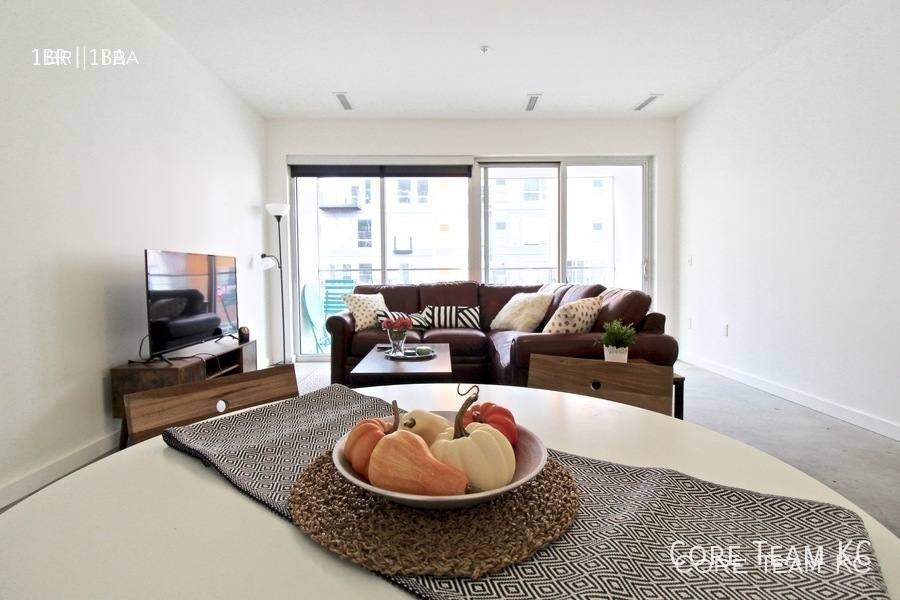 Apartment for rent at 1914 Main St, Kansas City, MO 64108