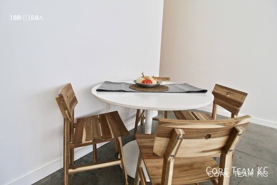 Apartment for rent at 1914 Main St, Kansas City, MO 64108