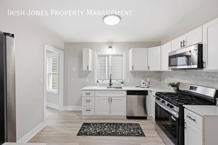 Apartment for rent at 61 Princeton Place, Buffalo, NY 14210