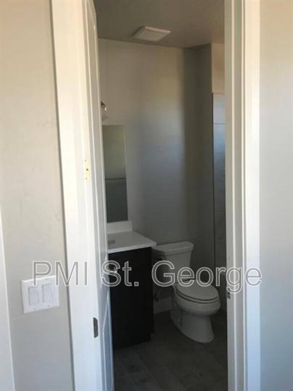 House for rent at 3292 E 2890 S, Washington, UT 84780