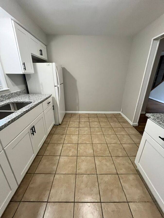House for rent at 1647 Strader Dr, Lexington, KY 40505