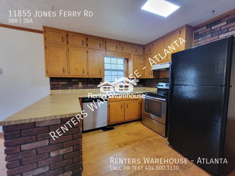 House for rent at 11855 Jones Ferry Rd, Palmetto, GA 30268