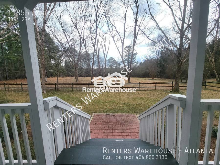 House for rent at 11855 Jones Ferry Rd, Palmetto, GA 30268