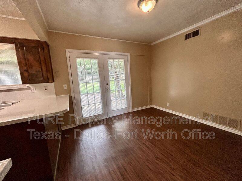 House for rent at 2411 E Mitchell St, Arlington, TX 76010