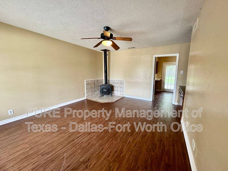 House for rent at 2411 E Mitchell St, Arlington, TX 76010