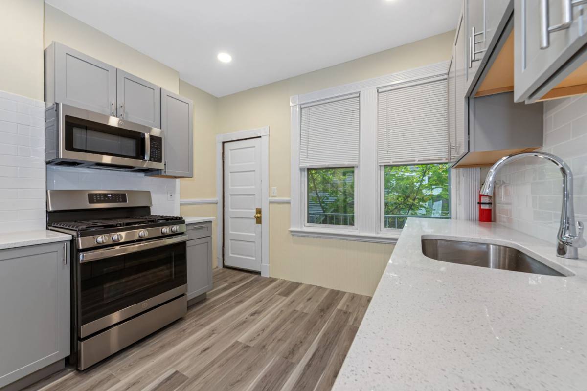 Apartment for rent at 42-46 Brackett St #44 Bracket, Brighton, MA 02135