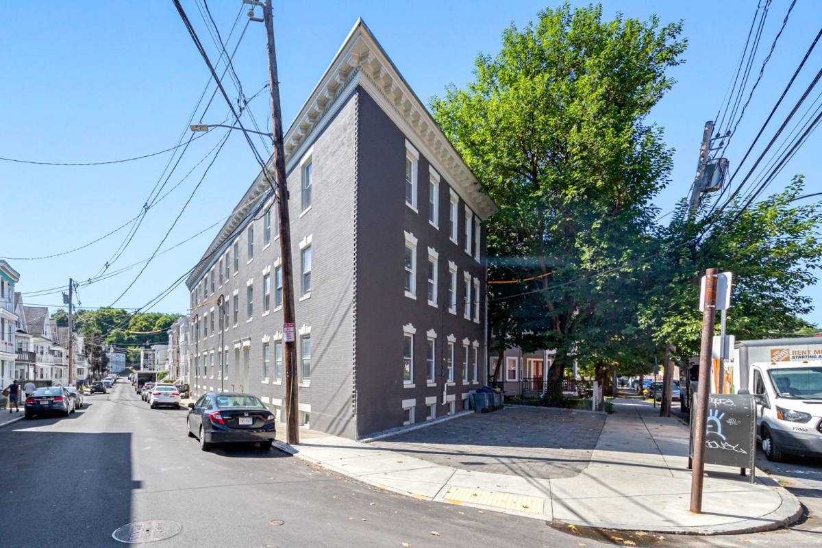 Apartment for rent at 42-46 Brackett St #44 Bracket, Brighton, MA 02135