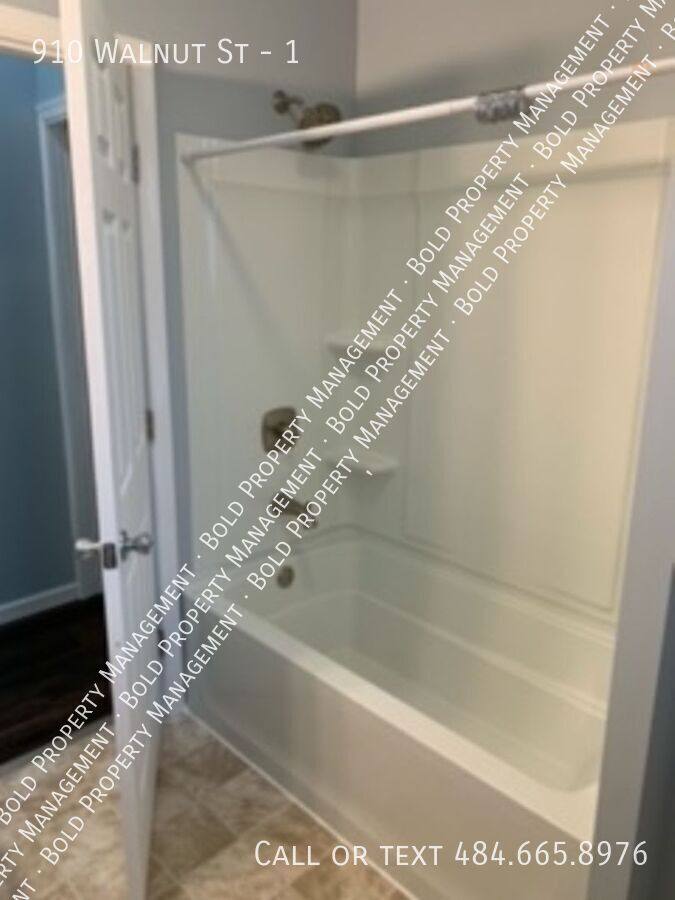 Apartment for rent at 910 Walnut St #1, Lebanon, PA 17042