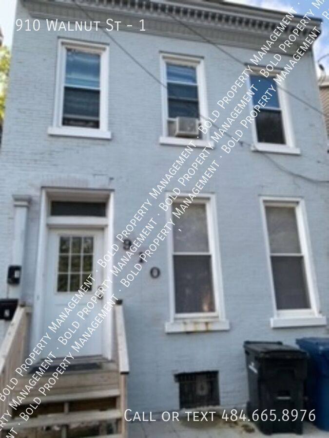 Apartment for rent at 910 Walnut St #1, Lebanon, PA 17042