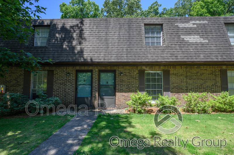 Apartment for rent at 31 Indianwood Dr, Pelham, AL 35124