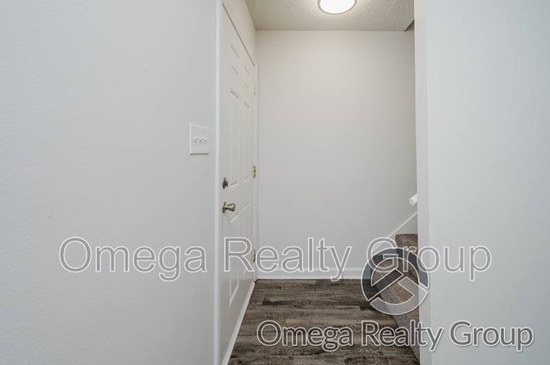 Apartment for rent at 31 Indianwood Dr, Pelham, AL 35124