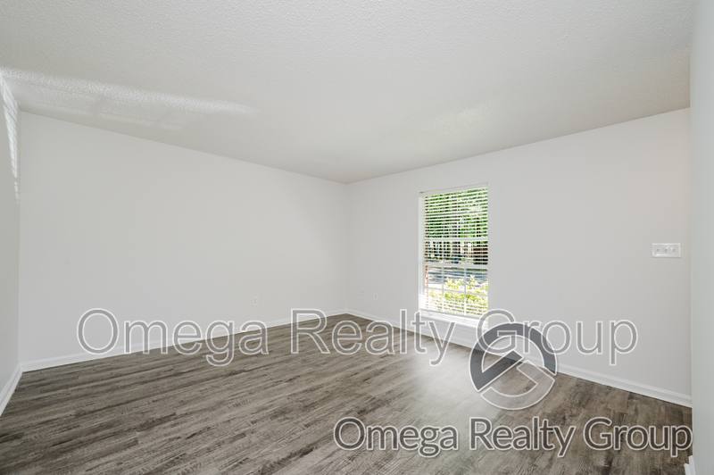 Apartment for rent at 31 Indianwood Dr, Pelham, AL 35124