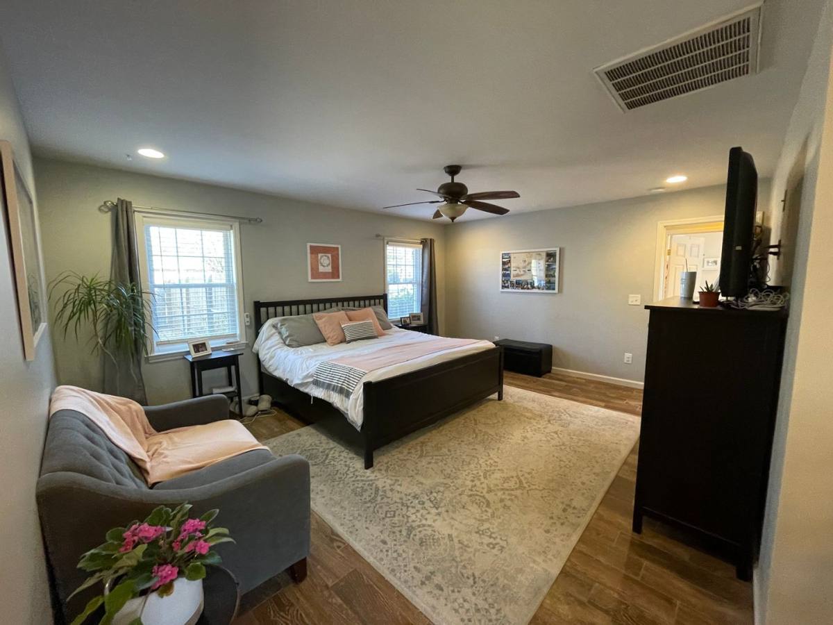 House for rent at 4533 Middlesex Rd, Wilmington, NC 28405