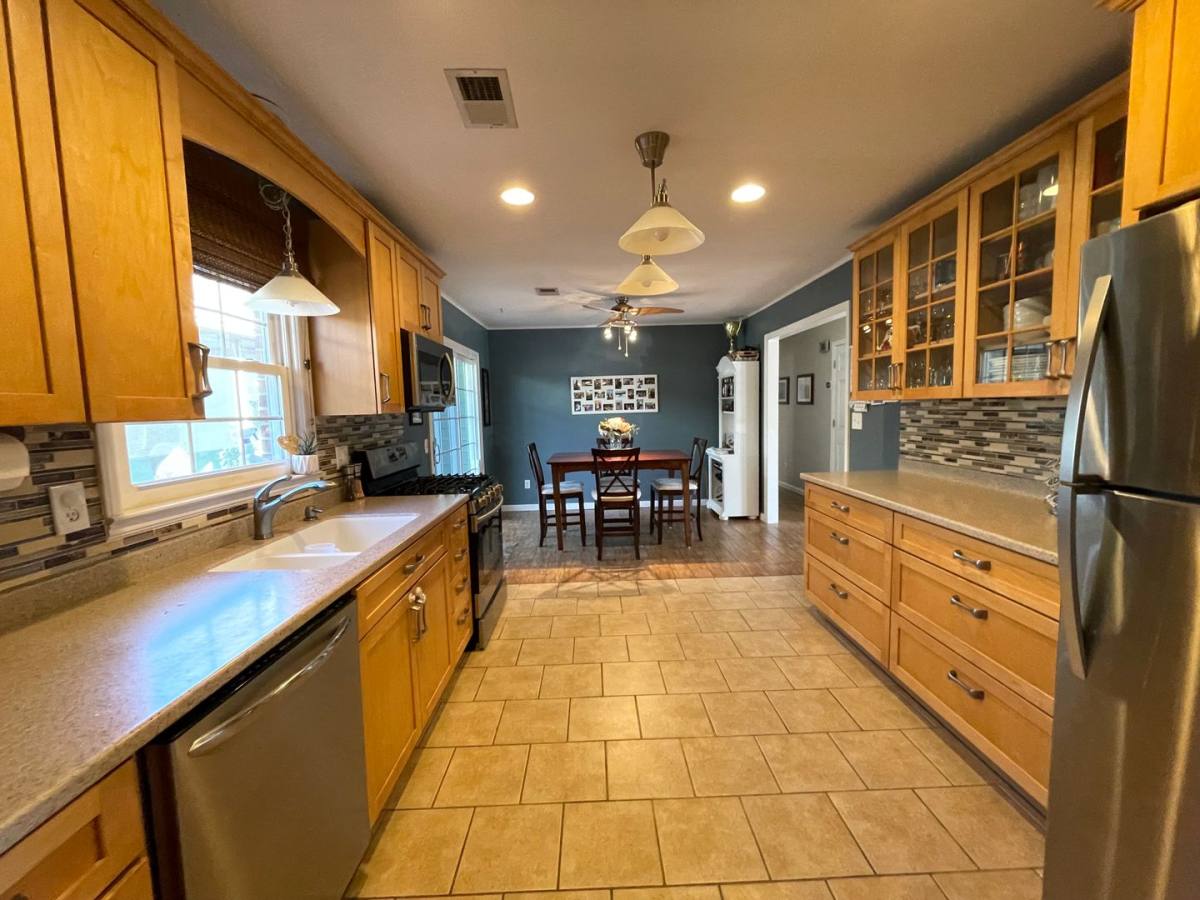 House for rent at 4533 Middlesex Rd, Wilmington, NC 28405