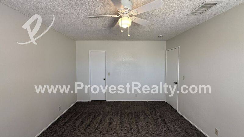 House for rent at 11045 Kiowa Rd, Apple Valley, CA 92308