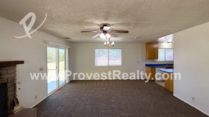 House for rent at 11045 Kiowa Rd, Apple Valley, CA 92308