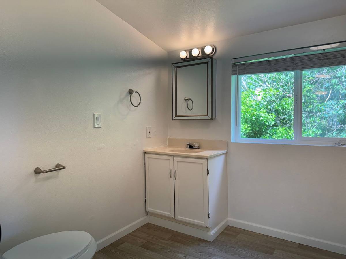 House for rent at 5536 38th Ave NE, Seattle, WA 98105