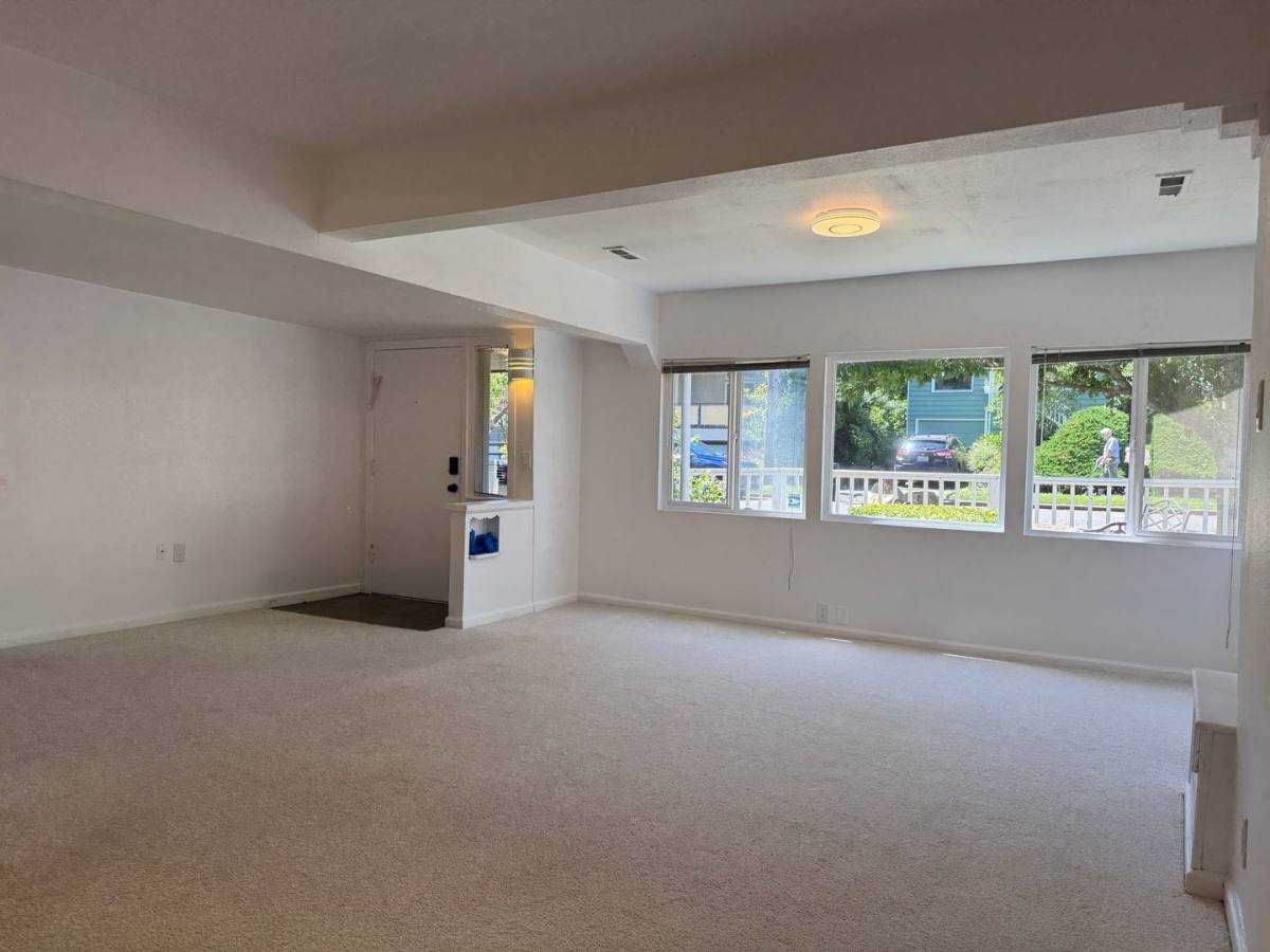 House for rent at 5536 38th Ave NE, Seattle, WA 98105