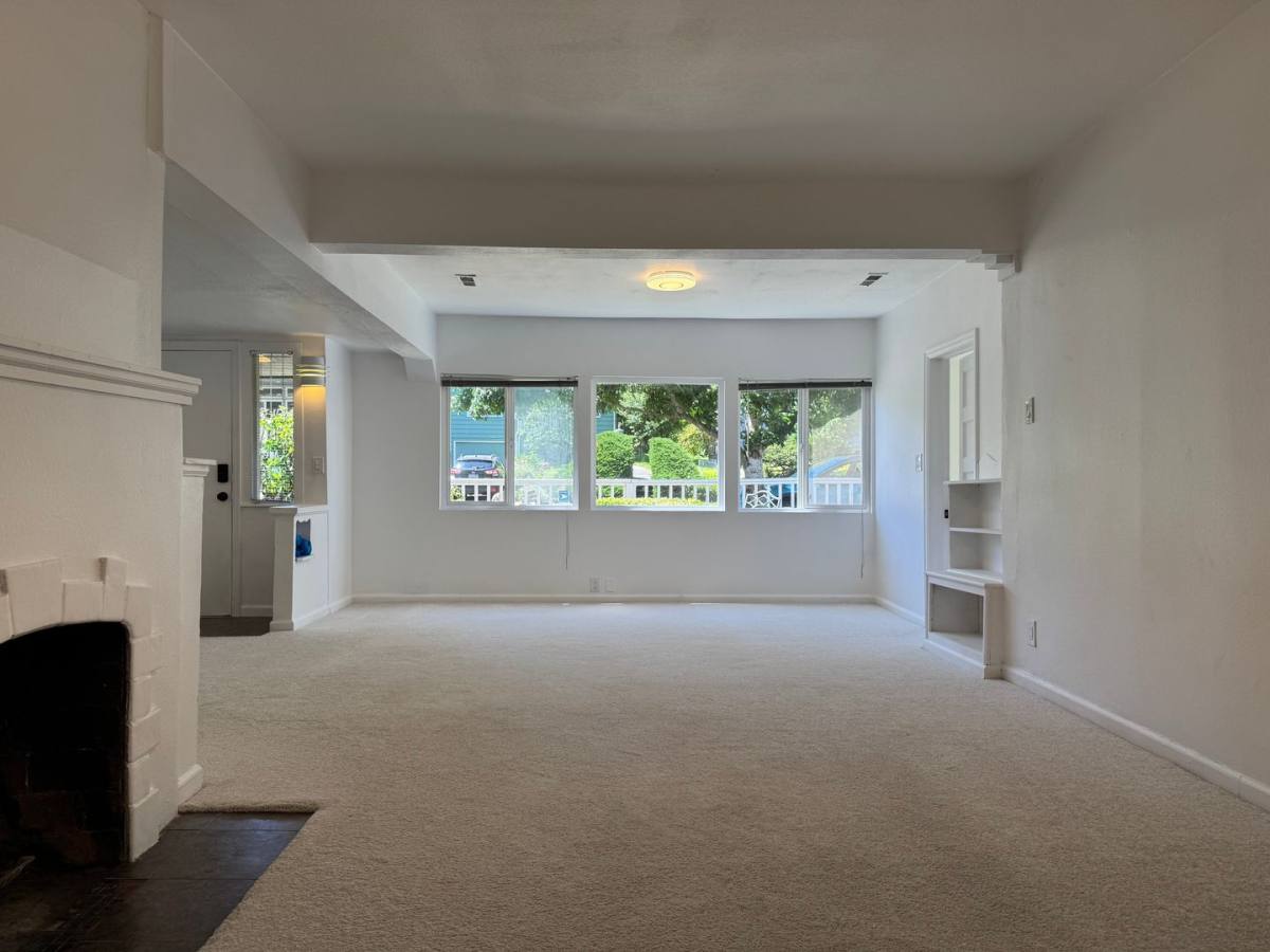 House for rent at 5536 38th Ave NE, Seattle, WA 98105