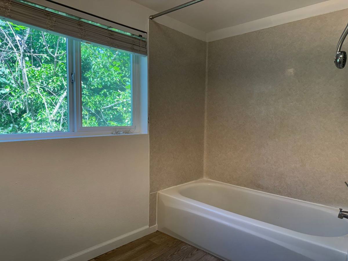 House for rent at 5536 38th Ave NE, Seattle, WA 98105