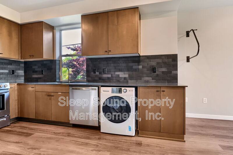 Apartment for rent at 6310 N Maryland Ave #201, Portland, OR 97217