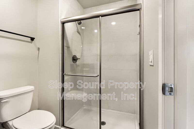 Apartment for rent at 6310 N Maryland Ave #201, Portland, OR 97217