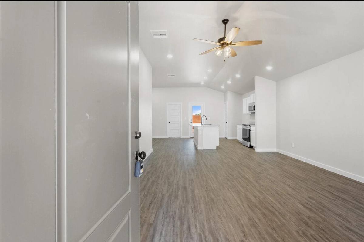 Apartment for rent at 2154 Kokomo Ave, Lubbock, TX 79407