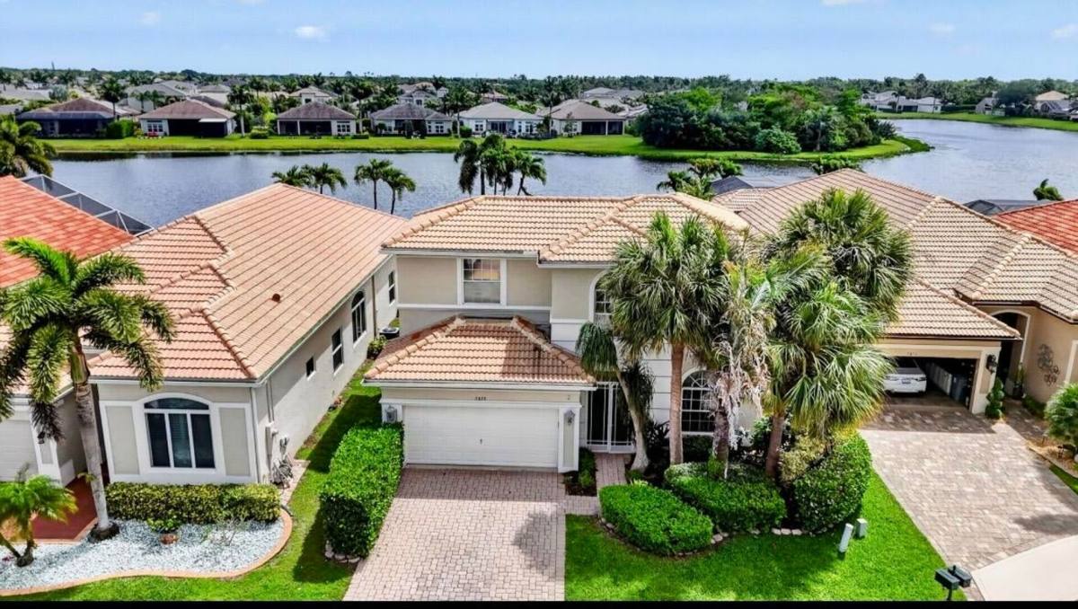 House for rent at 7879 Monarch Court, Delray Beach, FL 33446