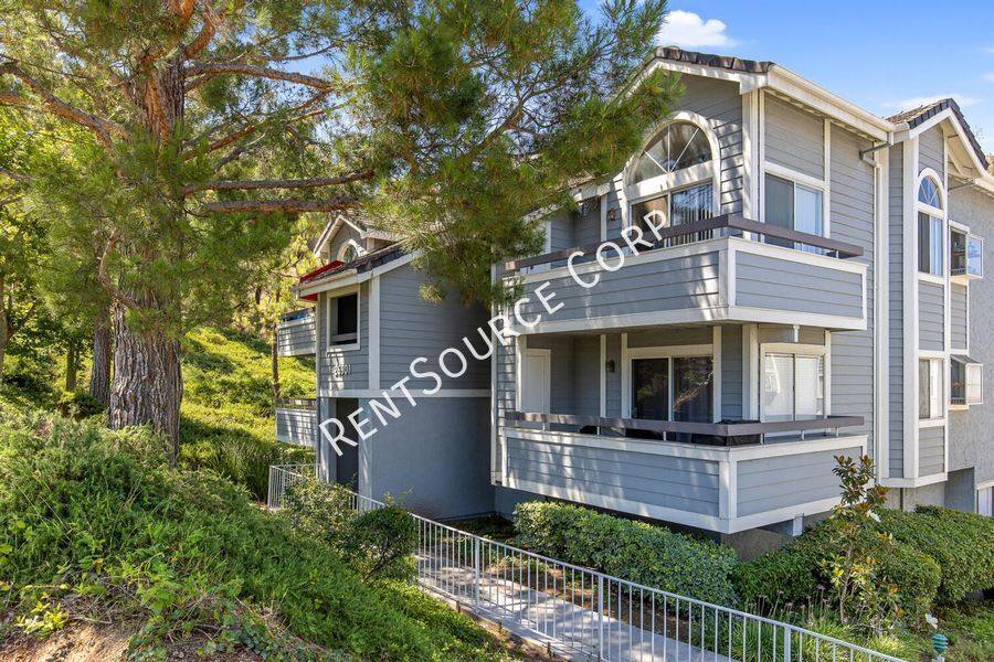Condo for rent at 26901 Rainbow Glen Dr #643, Canyon Country, CA 91351