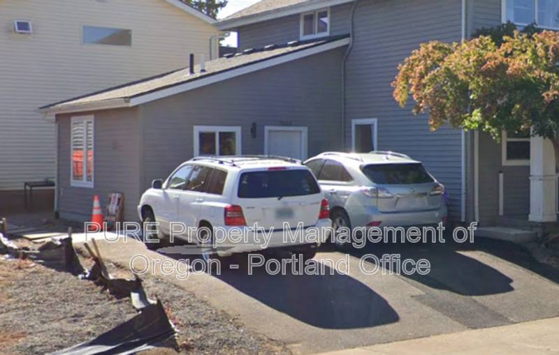 Apartment for rent at 5684 N Harvard, Portland, OR 97203