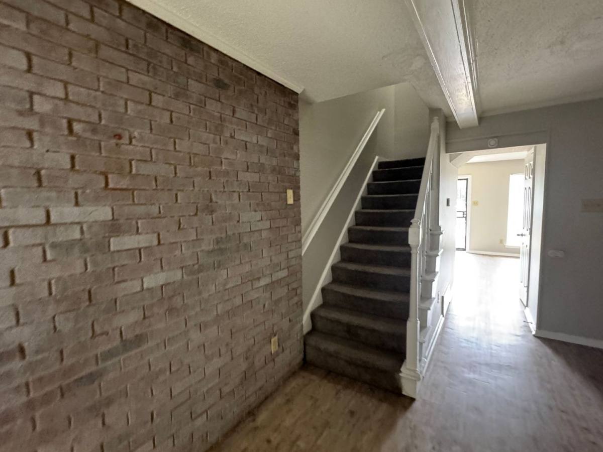 Townhouse for rent at 5252 Scottsdale Ave, Memphis, TN 38118