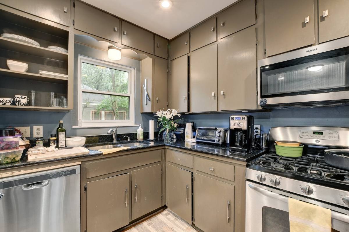 Townhouse for rent at 804 Rutherford Place, Austin, TX 78704