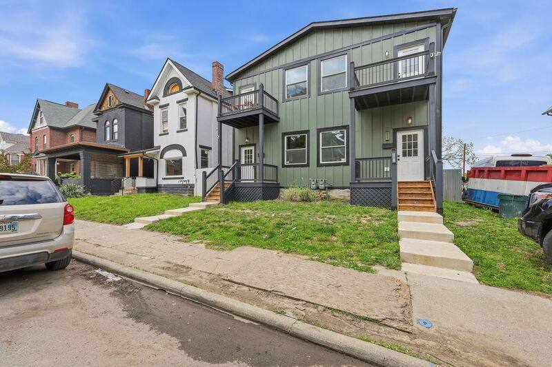 Apartment for rent at 834 Oak St, Columbus, OH 43205