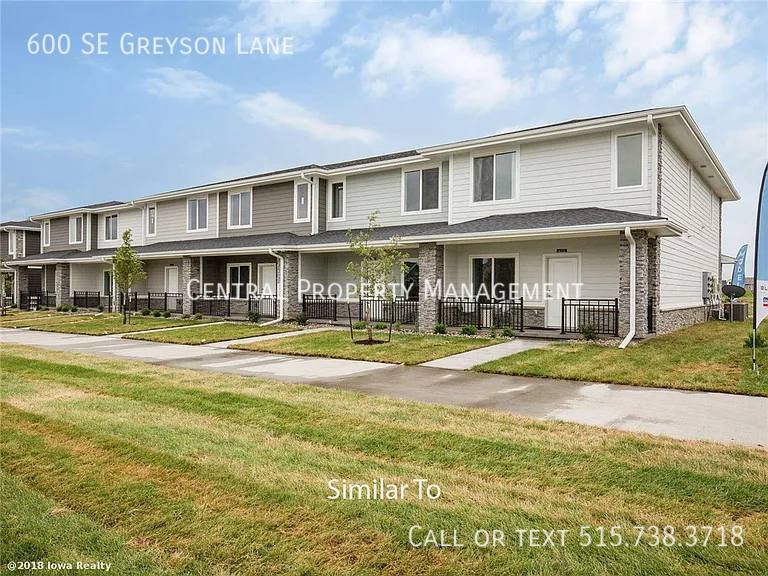 Townhouse for rent at 600 SE Greyson Lane, Waukee, IA 50263