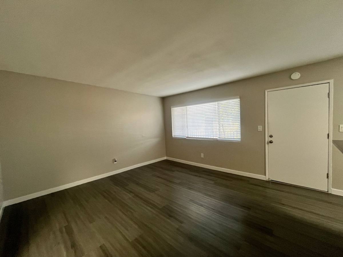 Apartment for rent at 1604 Henderson Ave, Long Beach, CA 90813