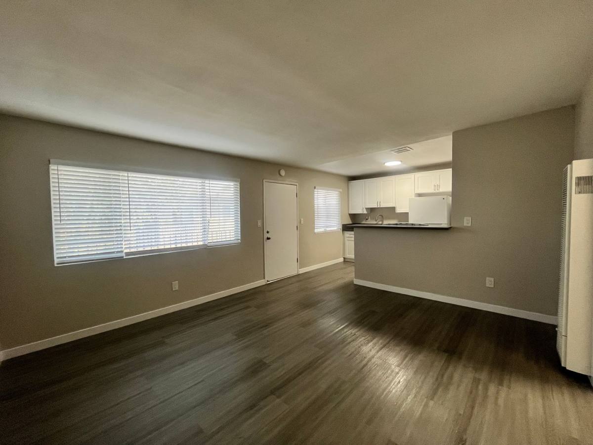 Apartment for rent at 1604 Henderson Ave, Long Beach, CA 90813