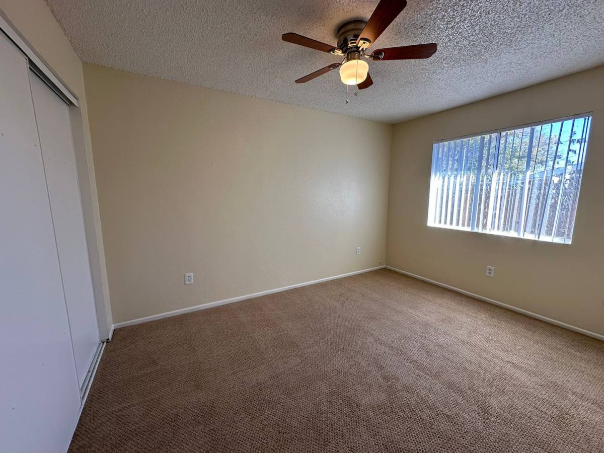 Apartment for rent at 13915 Spruce St, Hesperia, CA 92345