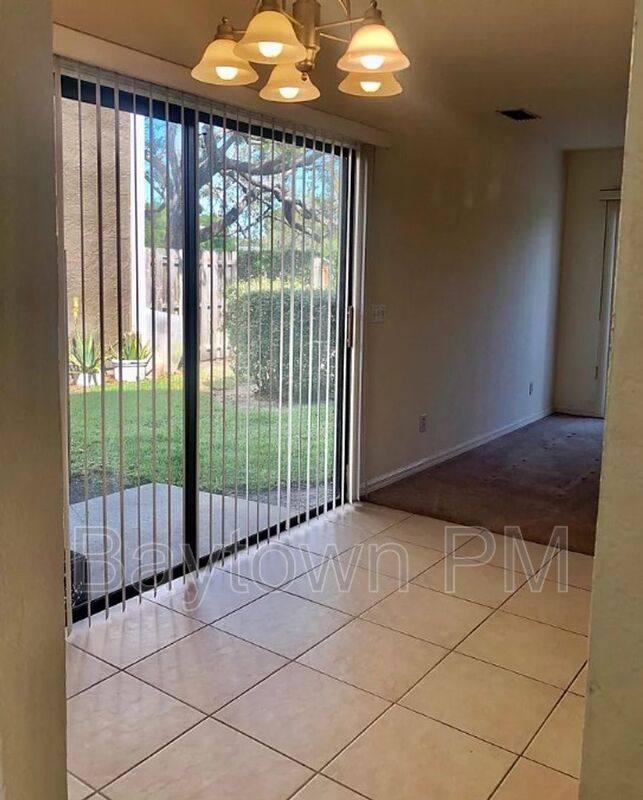 Townhouse for rent at 16547 Lake Brigadoon Circle, Tampa, FL 33618