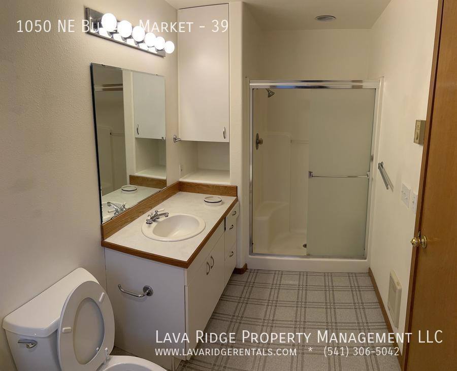 Condo for rent at 1050 NE Butler Market #39, Bend, OR 97701