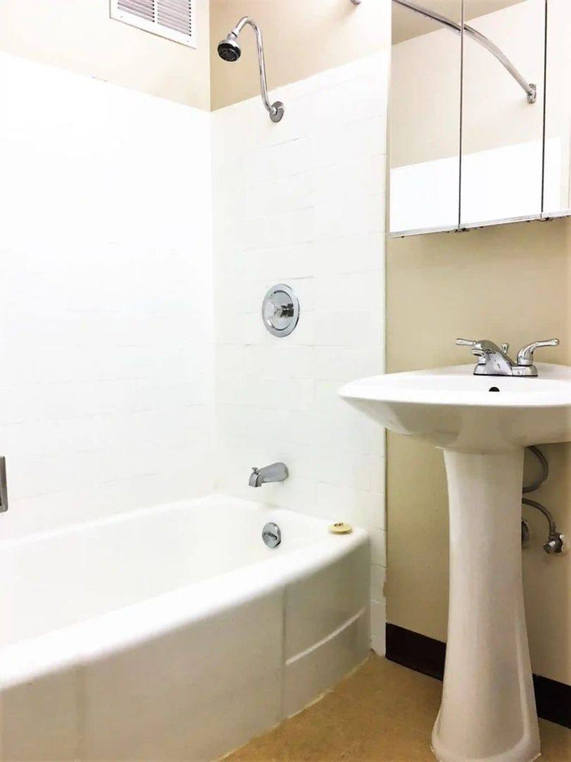Apartment for rent at 733 Summit Ave E, Seattle, WA 98102
