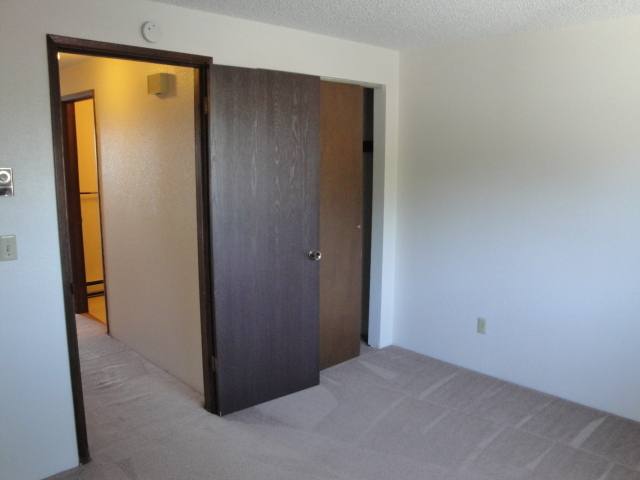 Apartment for rent at 440 SE Barrington Dr, Oak Harbor, WA 98277