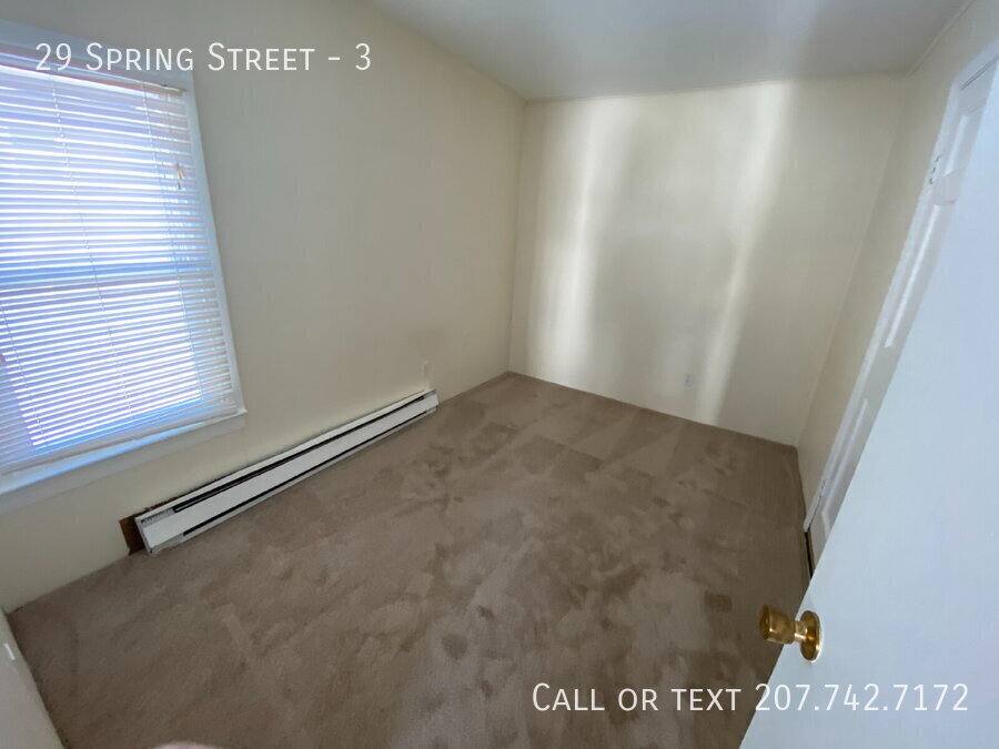 Apartment for rent at 29 Spring St #3, Newmarket, NH 03857