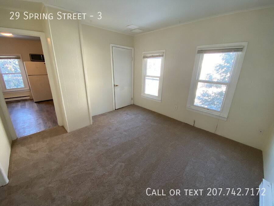 Apartment for rent at 29 Spring St #3, Newmarket, NH 03857