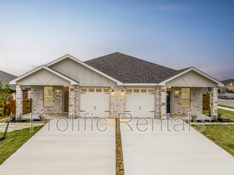Townhouse for rent at 5101 Rose Petal Court #1, Killeen, TX 76542