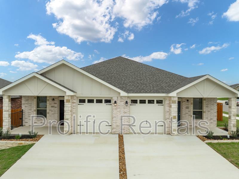 Townhouse for rent at 5101 Rose Petal Court #1, Killeen, TX 76542