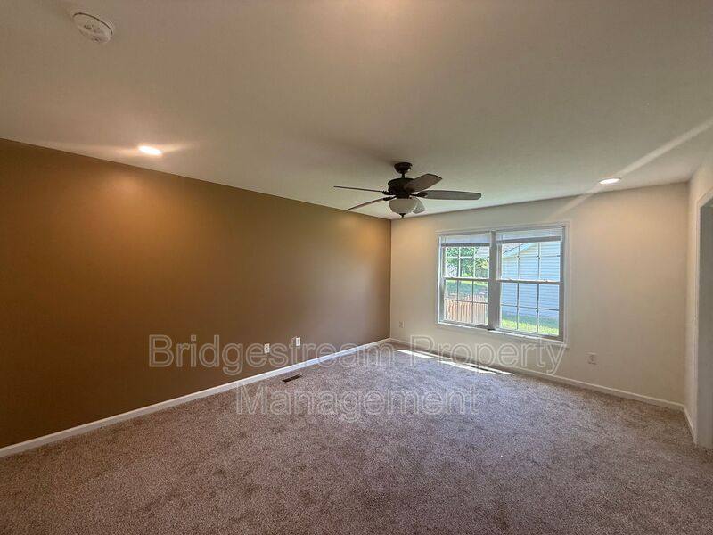 House for rent at 6844 Union Rd, Englewood, OH 45322
