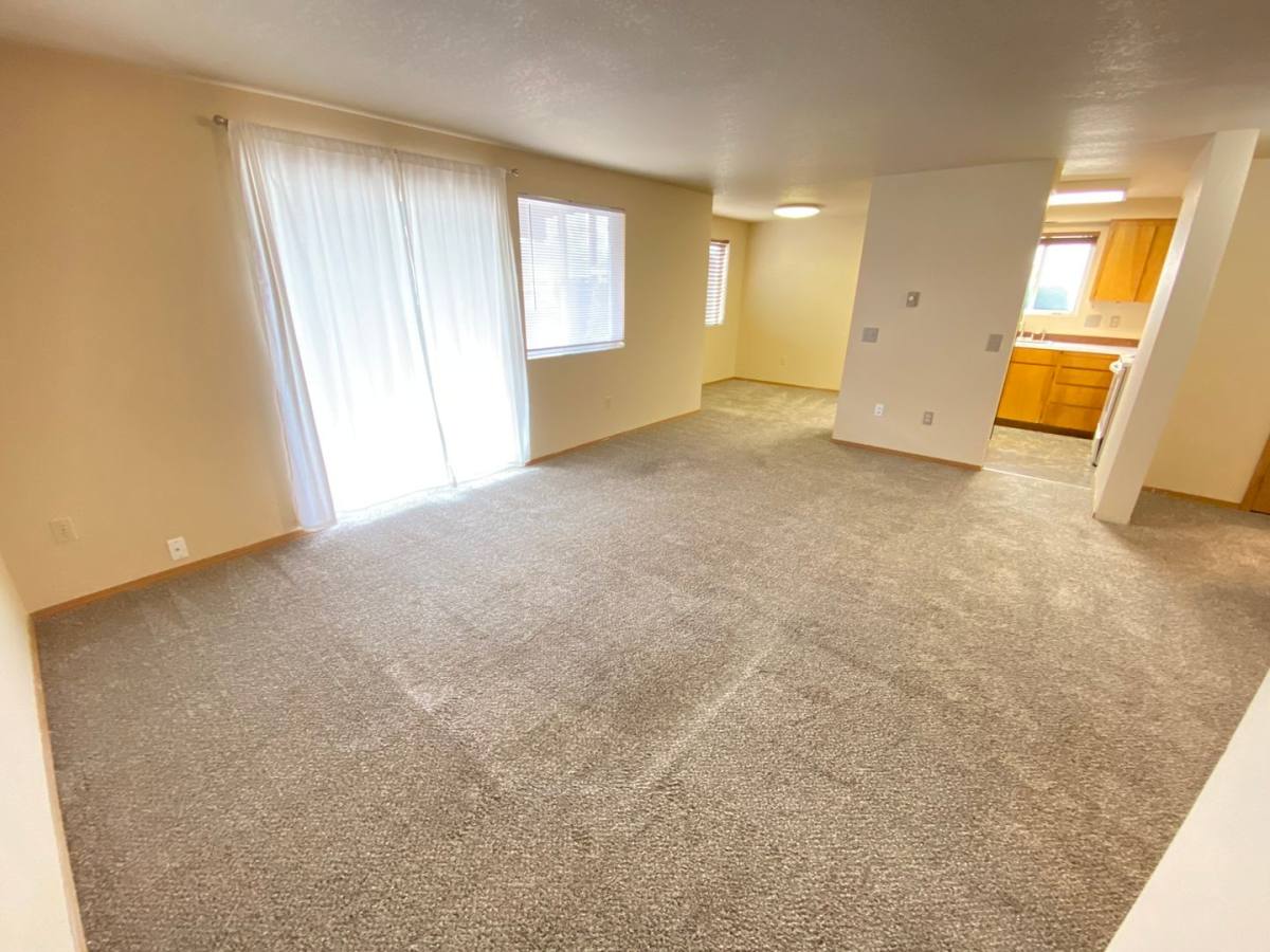 Apartment for rent at 109 S Pearl St, Ellensburg, WA 98926