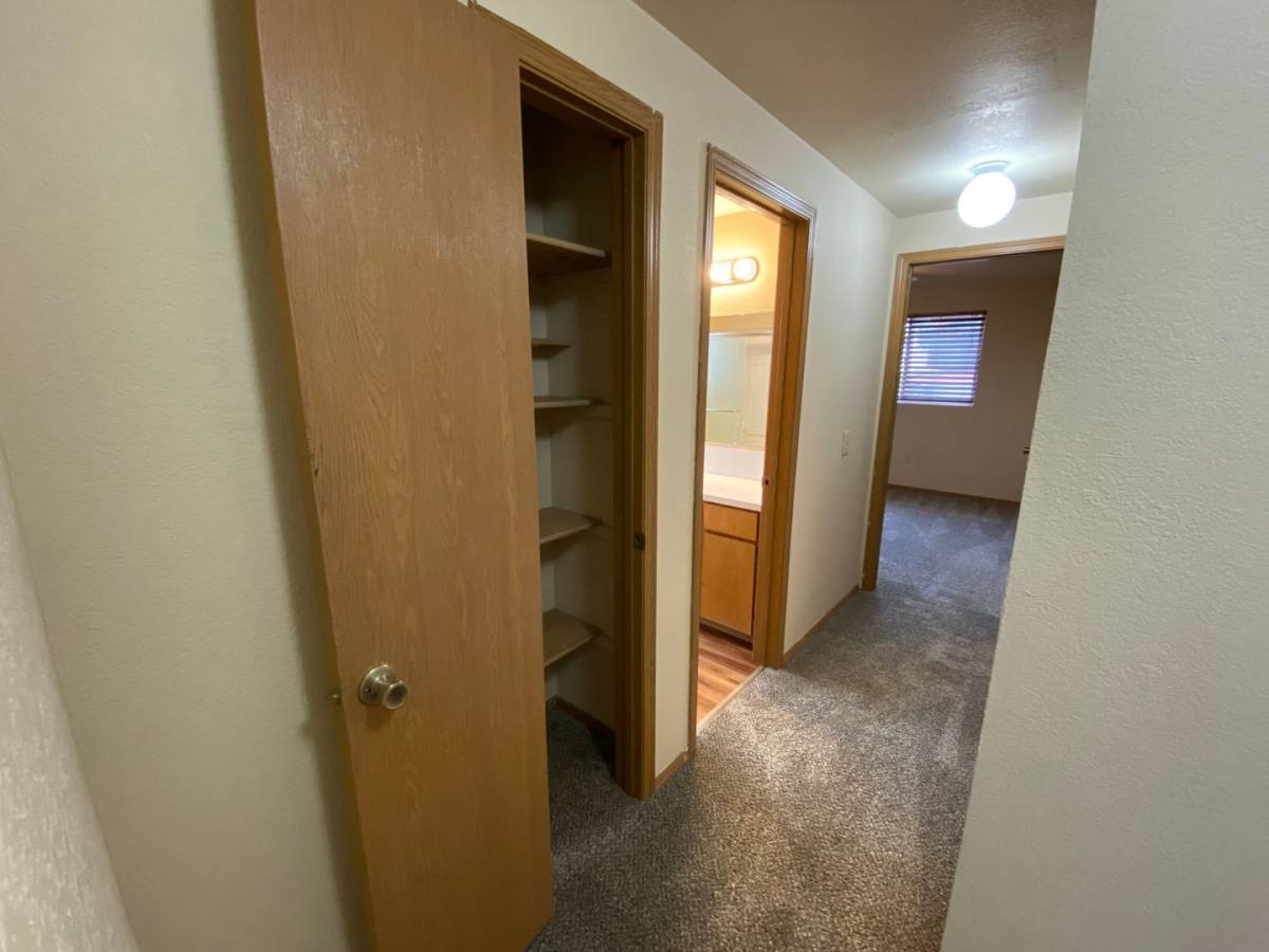 Apartment for rent at 109 S Pearl St, Ellensburg, WA 98926